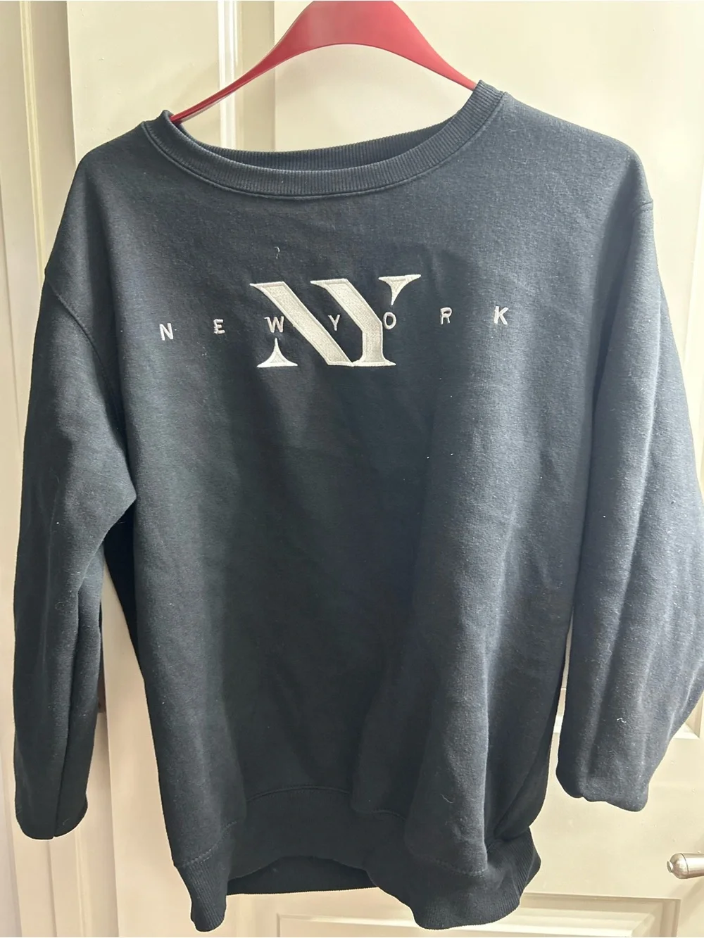 Black New York Graphic Crewneck Sweater